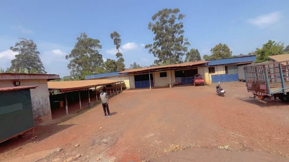 Entrepôt à louer à Bafoussam