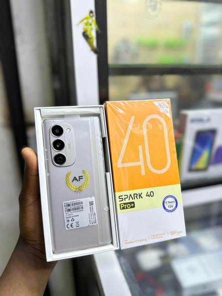 Tecno Spark 40 pro en promotion