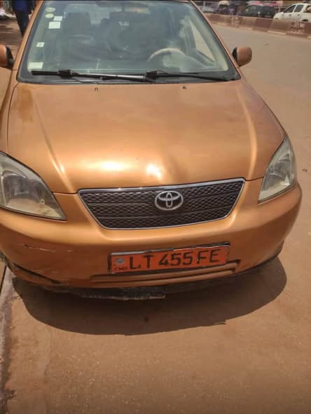 Voiture climatisée à vendre