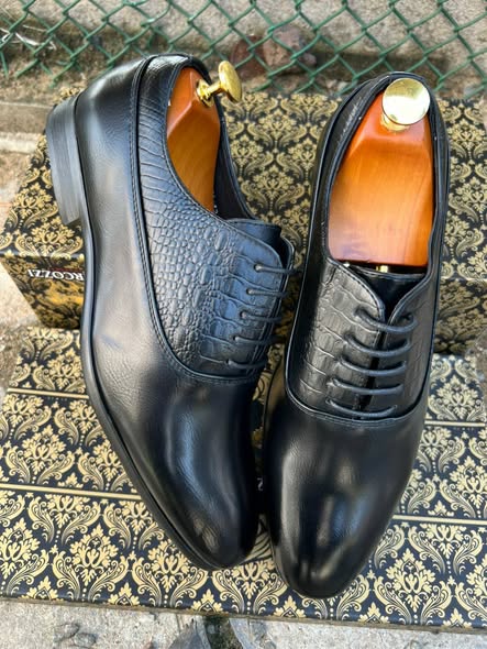 Chaussures d'origine, pointure 40 à 45