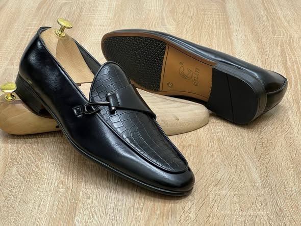 Chaussures d'origine, pointure 40 à 45