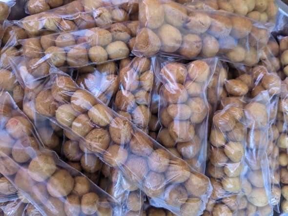 Cacahuètes disponibles au marché B de Dschang
