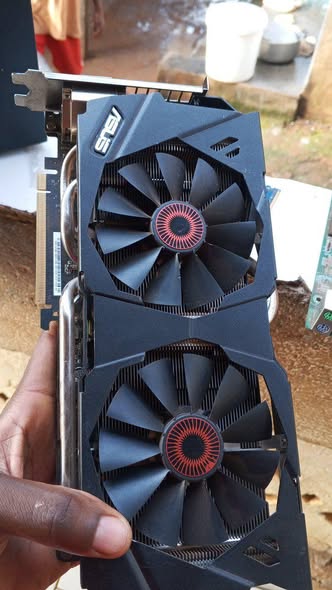 GTX 980 de 4 giga ddr5 jamais ouvert