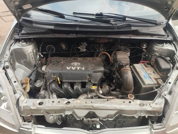 Yaris 2002 boîte manuelle