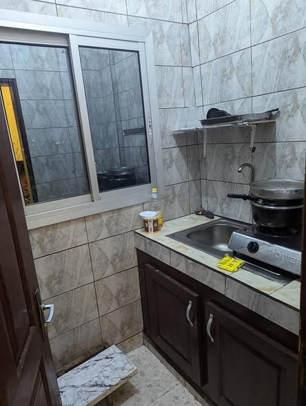 Chambre meublée disponible à Ndogbong