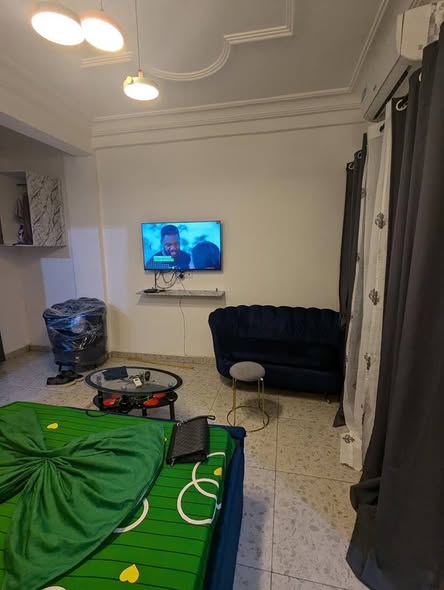 Chambre meublée disponible à Ndogbong