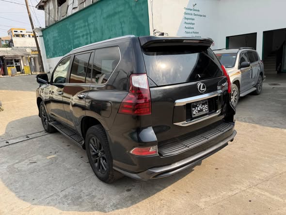Lexus GX 450 Moteur essence V8 Automatique