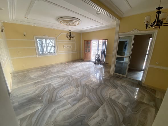 Magnifique duplex à vendre à Nkolfoulou
