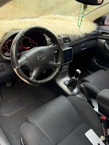 Toyota Avensis Liftback 2004 à vendre
