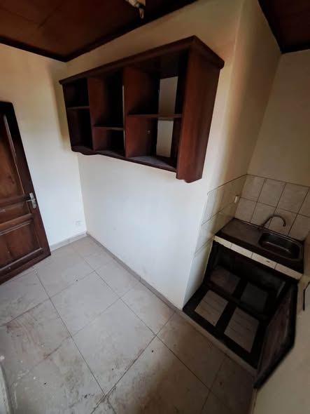 Studio moderne à Biteng