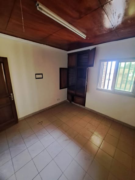 Studio moderne à Biteng