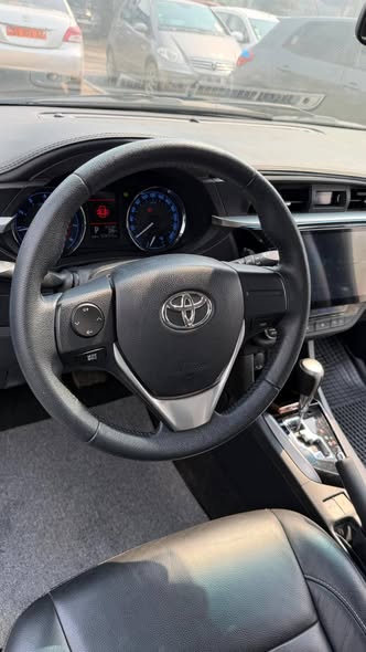 TOYOTA COROLLA ALTIS ANNÉE 2016 2017 OCCASION