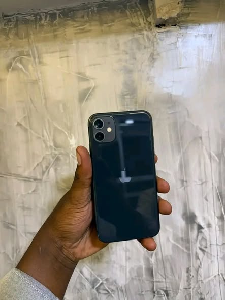 iPhone 11 simple 128 giga USA