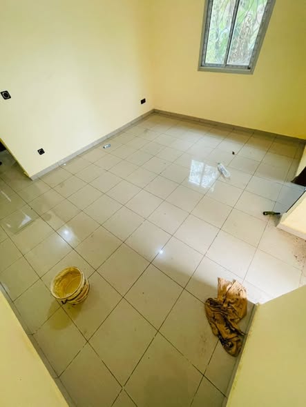 02 studio moderne à Yaoundé Simbok