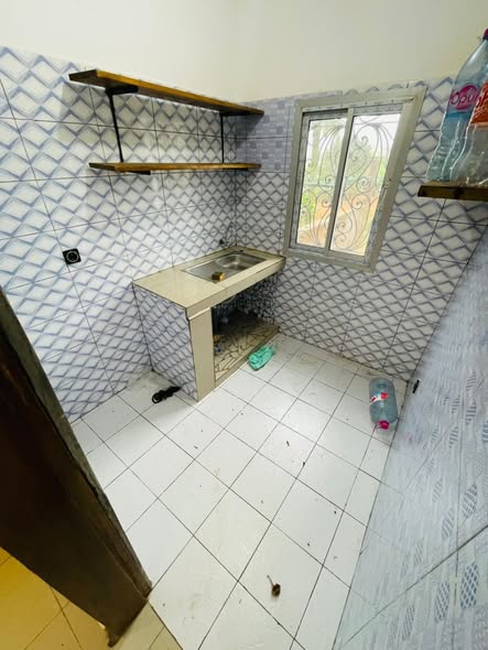 02 studio moderne à Yaoundé Simbok