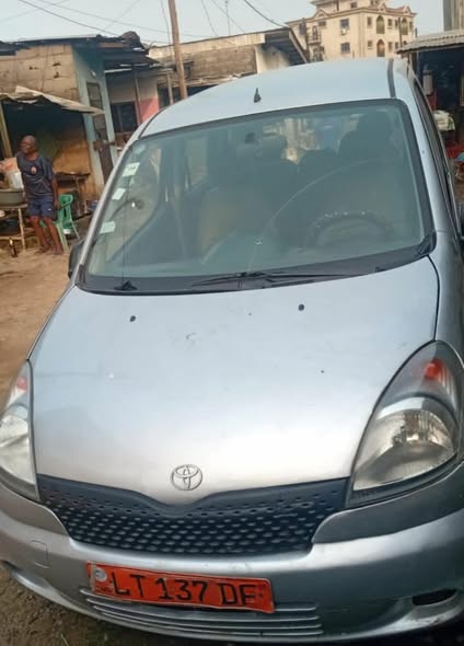Cho cho Yaris verso Moteur essence Boite manuelle