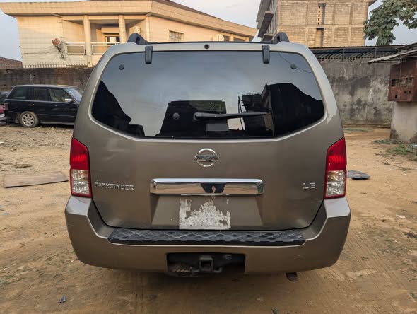 Nissan Pathfinder Année 2010