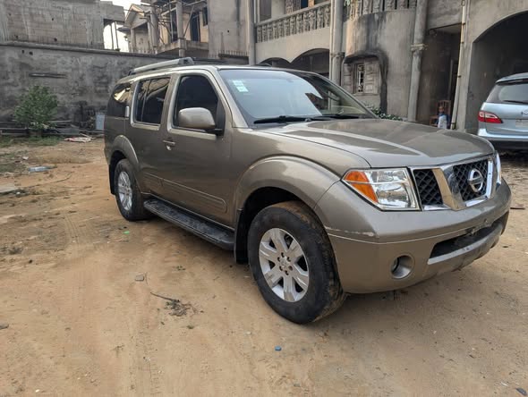 Nissan Pathfinder Année 2010