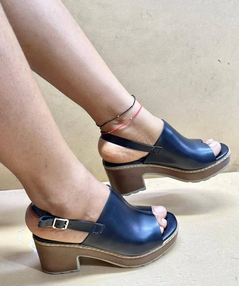 Chaussures à talons disponibles