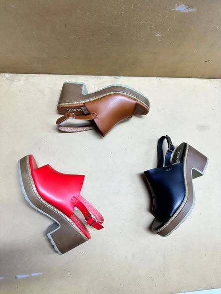 Chaussures à talons disponibles