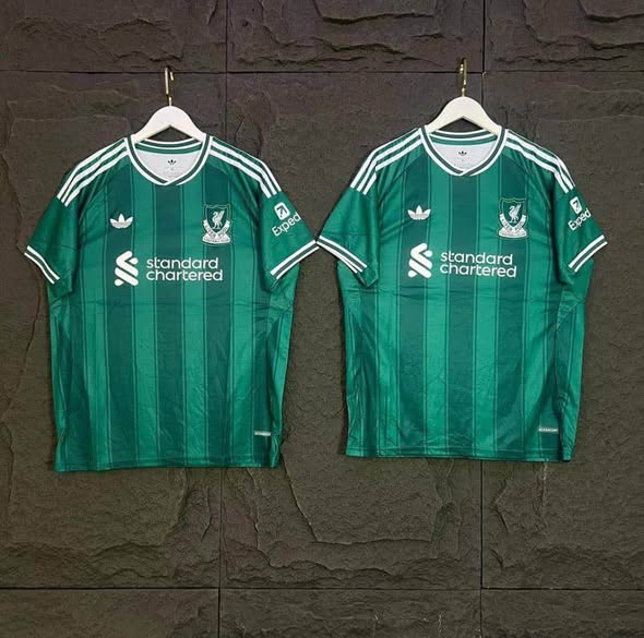 Maillots à vendre