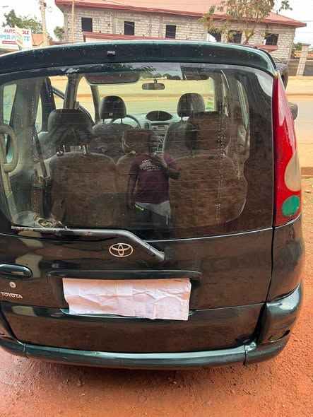 Yaris Verso à vendre à Yaoundé