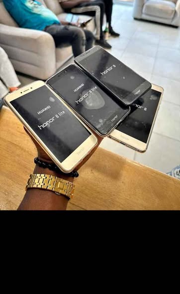 Huawei – 64Go / RAM 4Go + Power Bank Offert