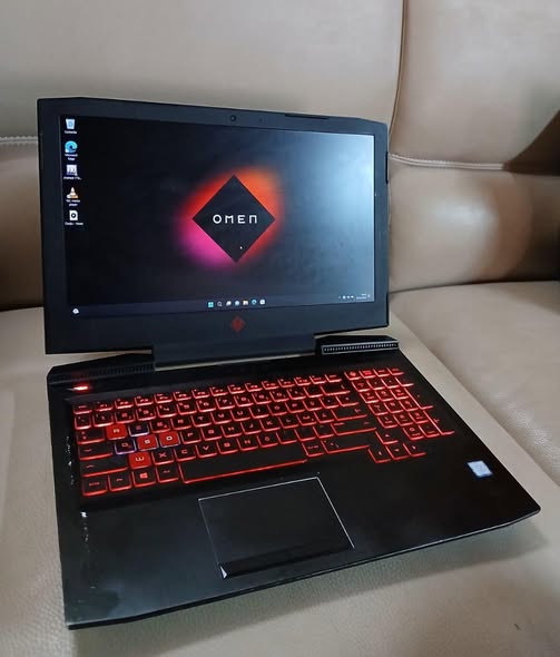 GAMING OMEN CORE I7 7E GÉNÉRATION