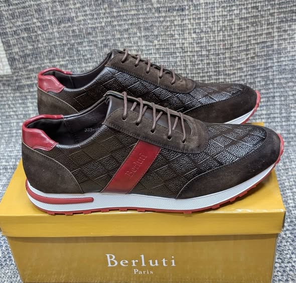 Chaussures Berluti disponibles