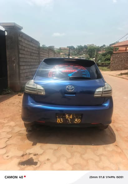 Toyota Blade 2010 à vendre