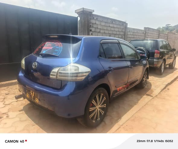 Toyota Blade 2010 à vendre