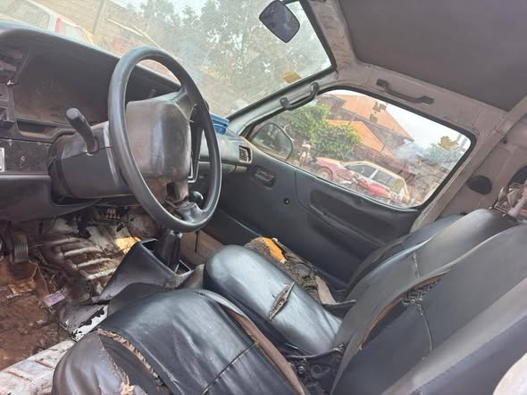 Toyota Hiace 19 places manuelle