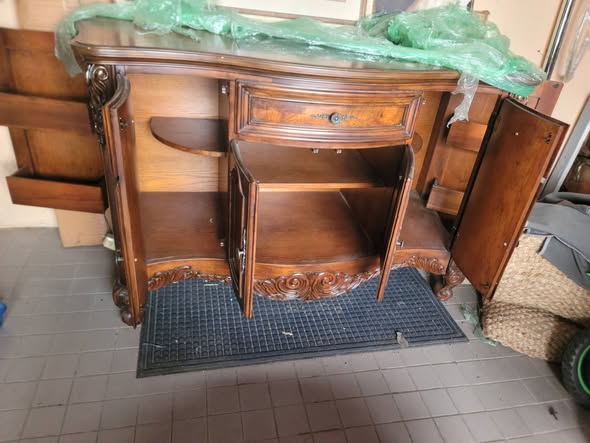 Buffet de style Louis XIV