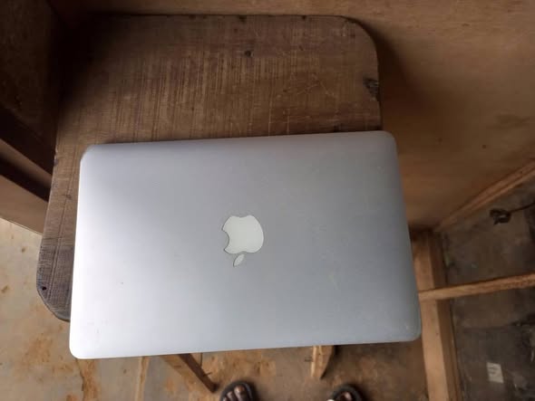 Mini MacBook Air 2011 à vendre