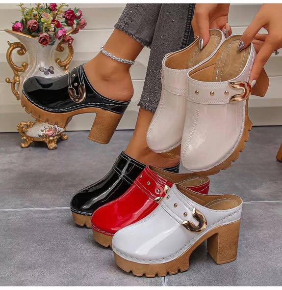 Chaussures à talons disponibles