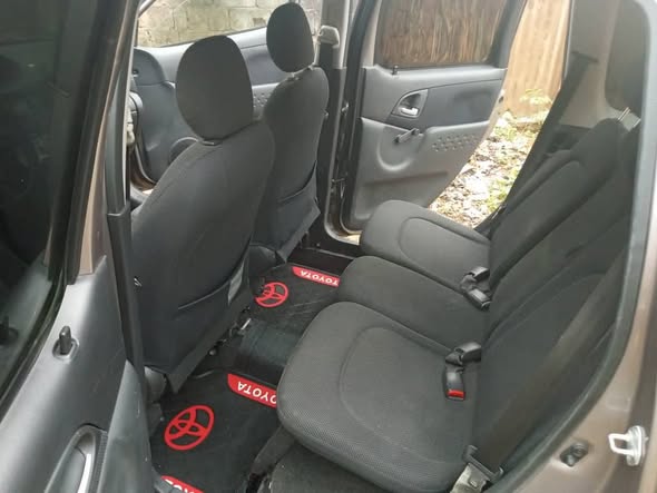 Toyota Yaris verso Année 2006