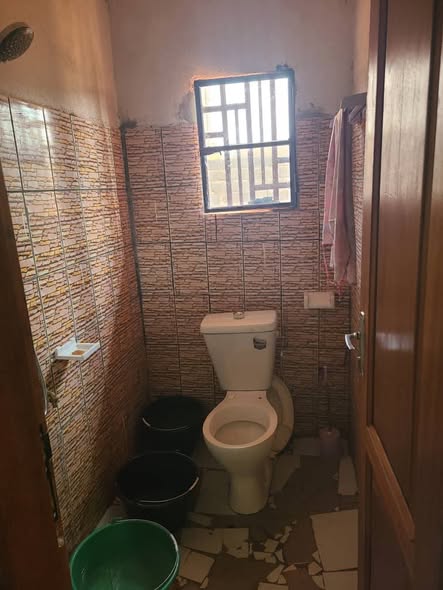 Chambre douche à louer à Bafoussam