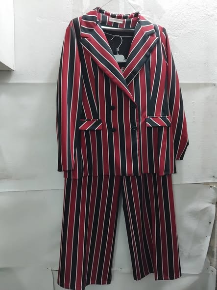 Ensemble veste femme friperie comme neuf