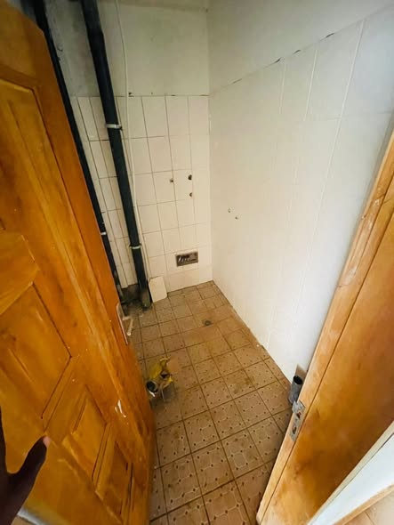 Offre spéciale immeuble à Simbok Mbandoumou