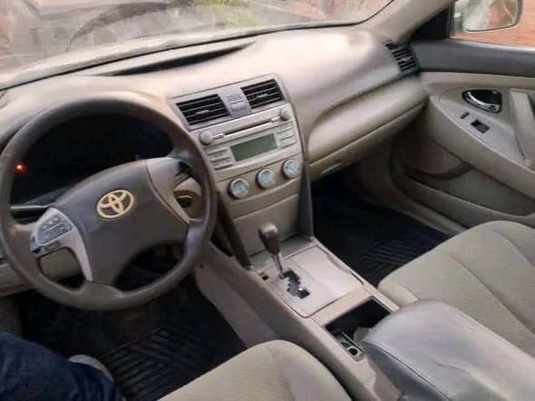 Toyota Camry à vendre à Yaoundé