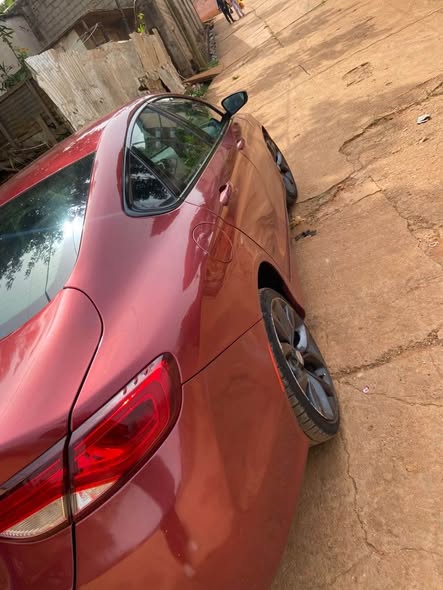Chrysler 200 essence à vendre