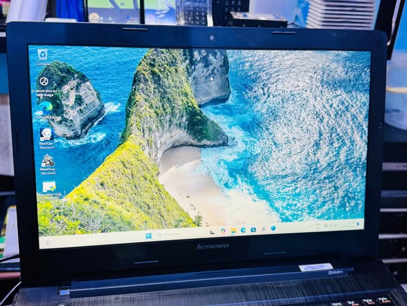 LENOVO PERFORMANCE EDITION – 16GO RAM – DOUBLE GPU – SSD RAPIDE