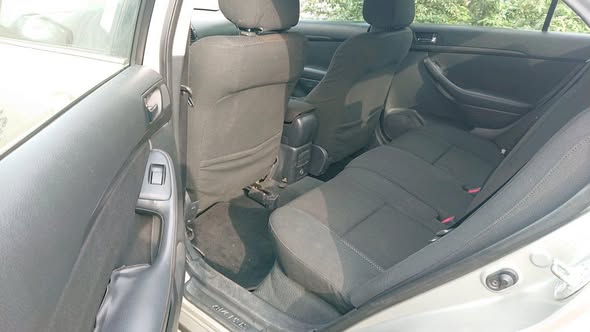 Avensis tête de cochon 2004 à vendre