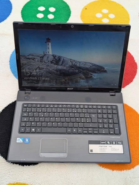 Laptop Acer très propre