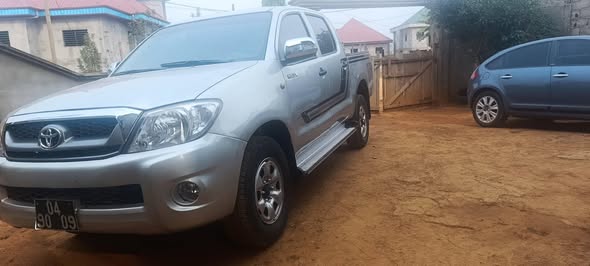Vente Pick-up Hilux Vigo 2010 en parfait état