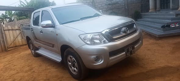 Vente Pick-up Hilux Vigo 2010 en parfait état