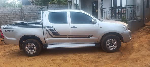 Vente Pick-up Hilux Vigo 2010 en parfait état