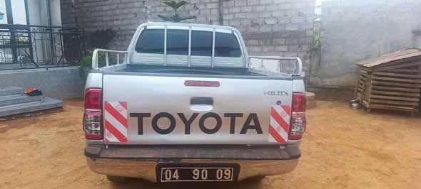 Vente Pick-up Hilux Vigo 2010 en parfait état