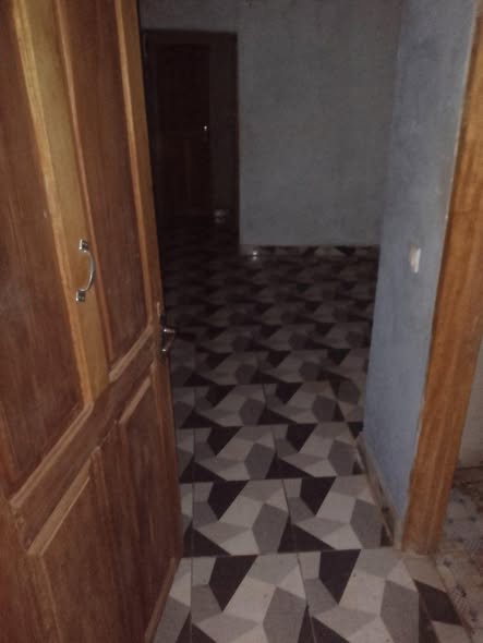Studio individuel à louer à nkoabang