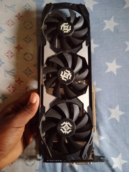 Carte professionnelle RTX 2070 en vente